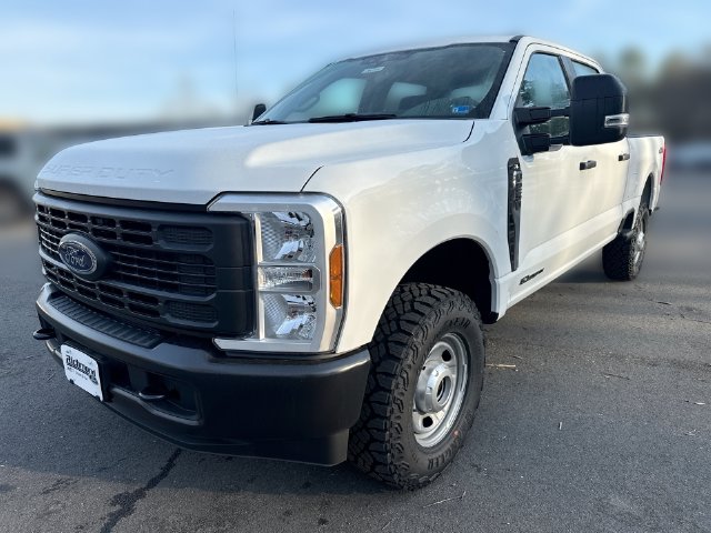 2026 Ford F-250 XL 4D Crew Cab