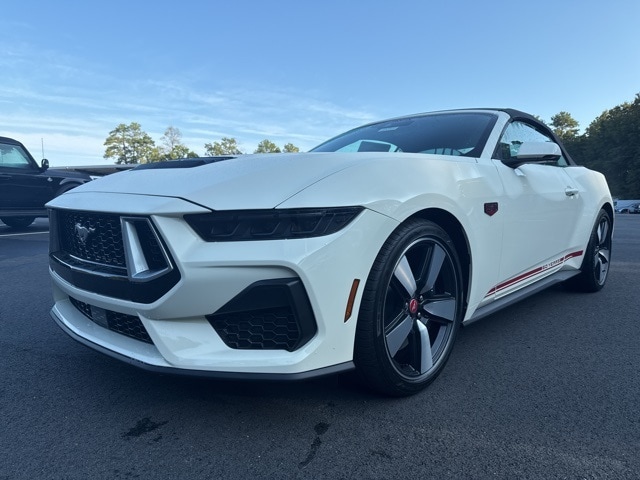 2025 Ford Mustang GT Premium's photo