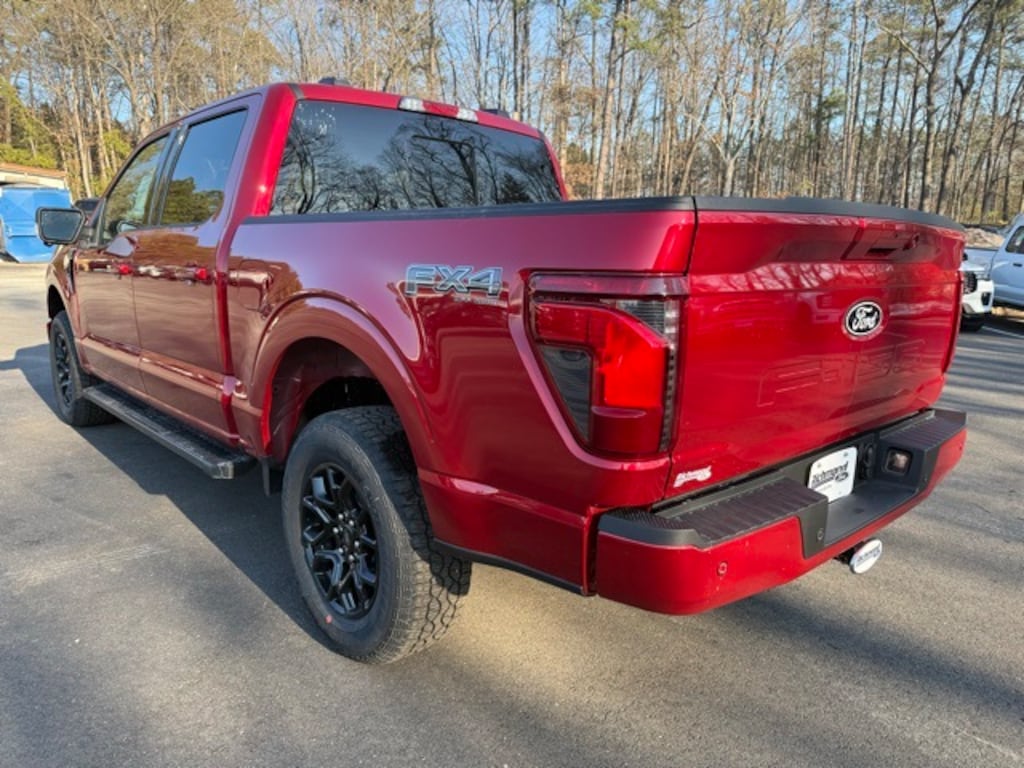 New 2025 Ford F-150 XLT 4D SuperCrew
