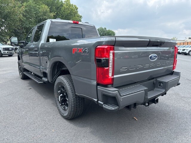 2025 Ford F-250 XL photo 3