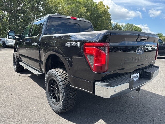 2024 Ford F-150 XLT photo 3