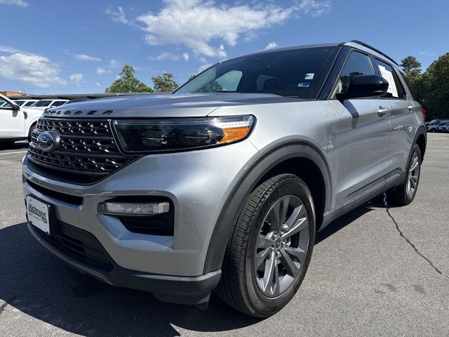 2022 Ford Explorer XLT 4WD's photo