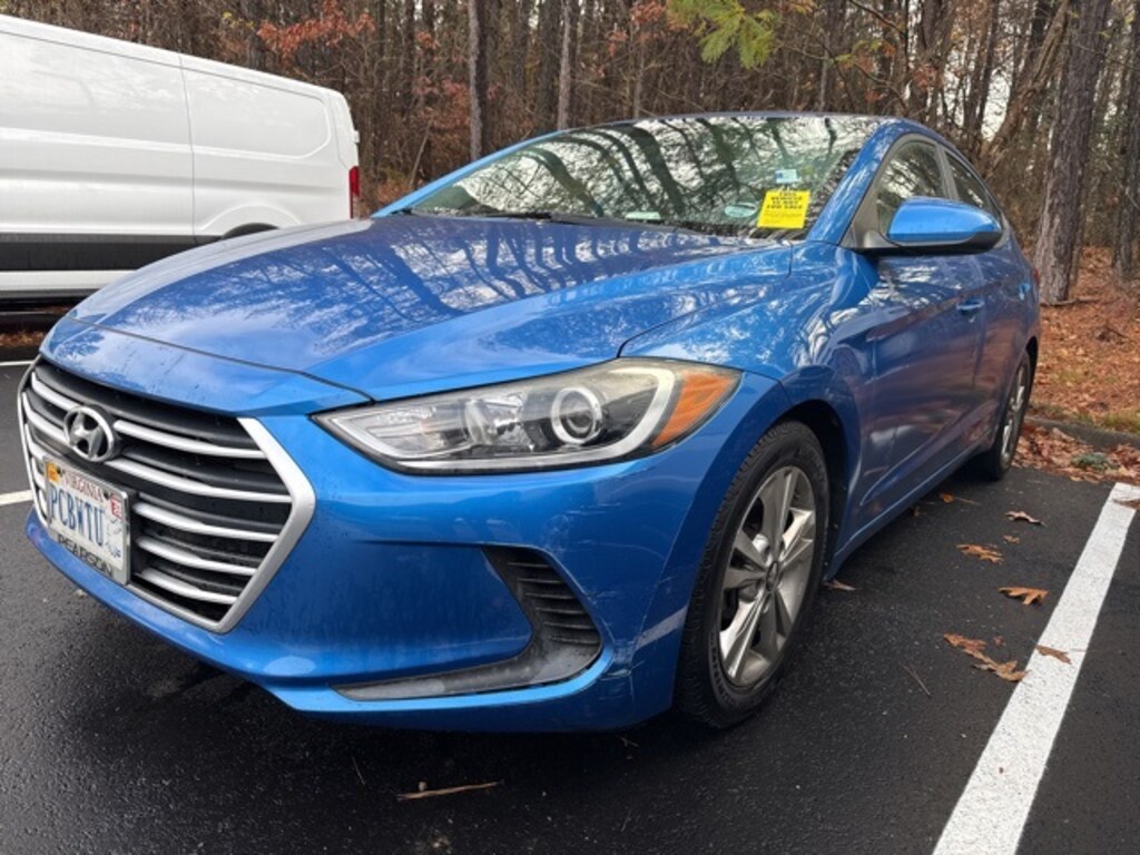 Used 2017 Hyundai Elantra SE Sedan