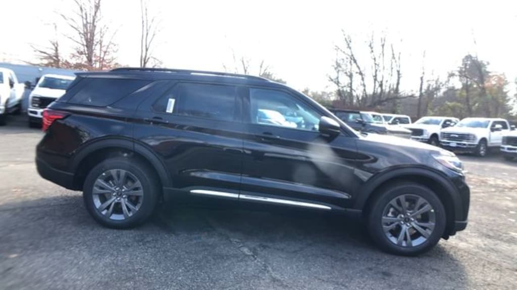 New 2025 Ford Explorer Active 4D Sport Utility
