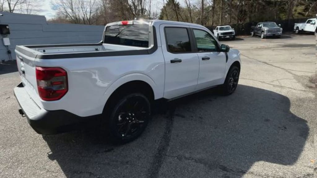 Used 2025 Ford Maverick XLT 4D Crew Cab
