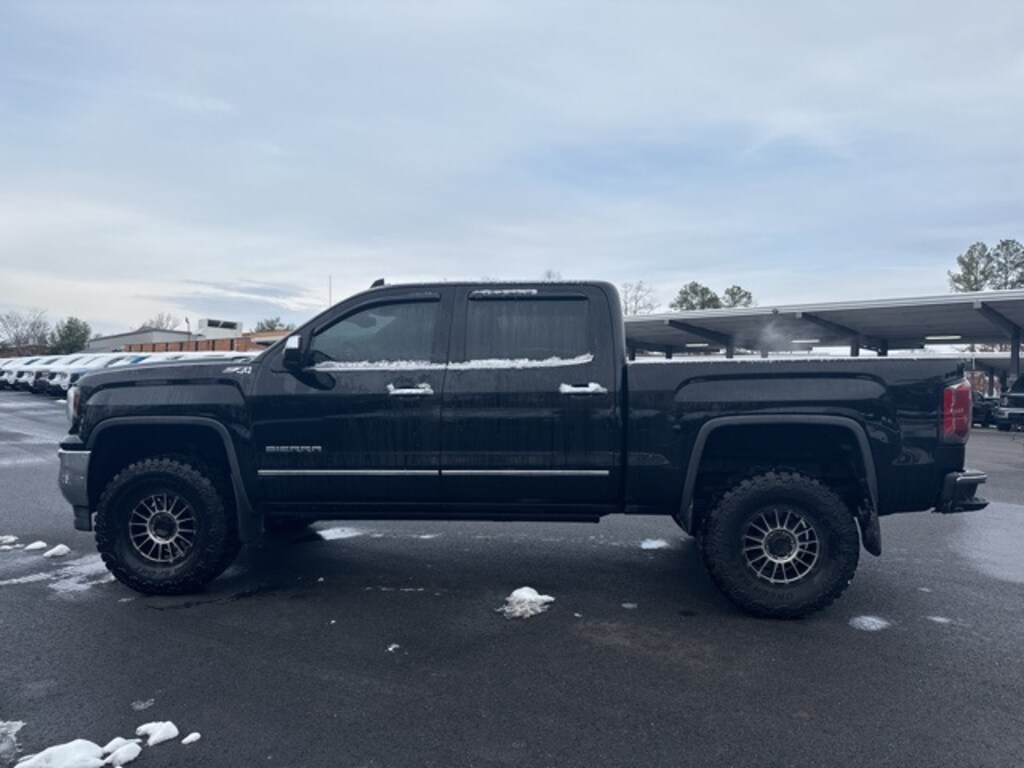 Used 2017 GMC Sierra 1500 SLT Truck