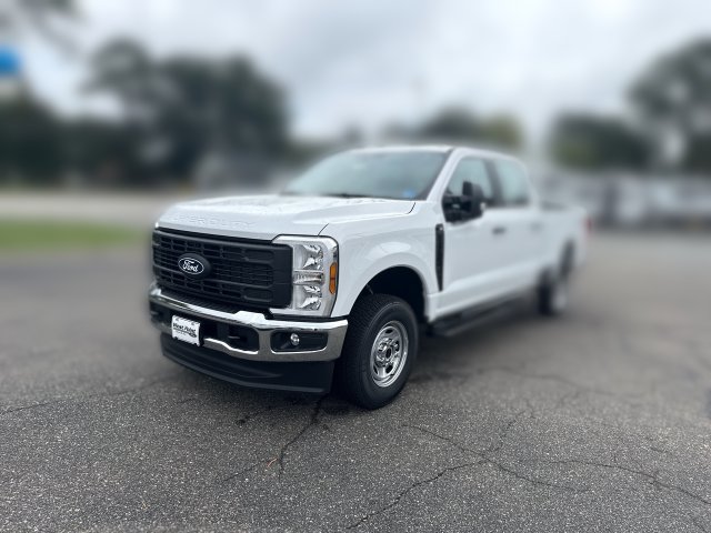2027 Ford F-250 XL 4D Crew Cab