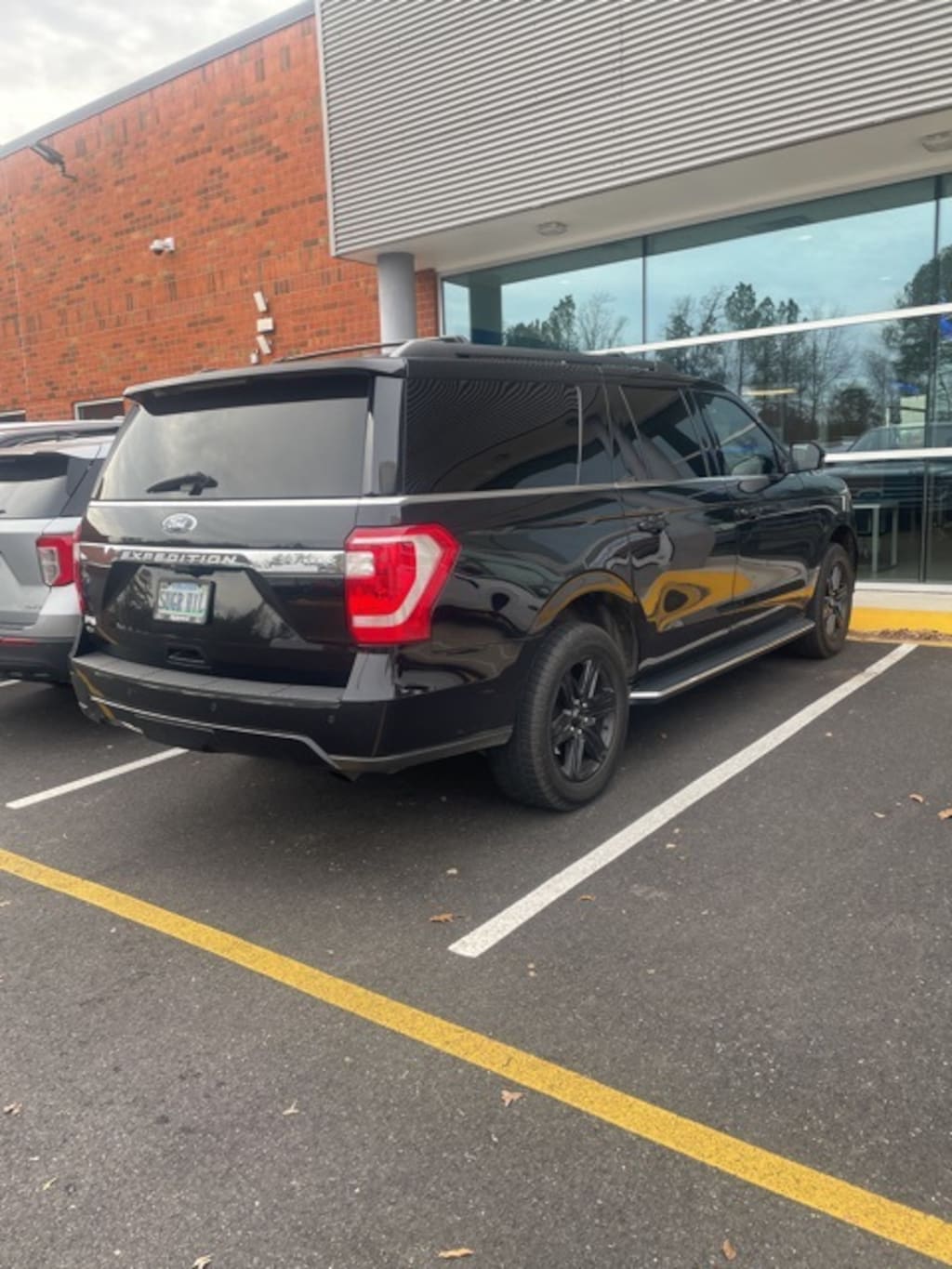 Used 2021 Ford Expedition Max XLT SUV