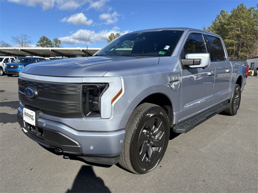 Used 2022 Ford F-150 Lightning Lariat Truck