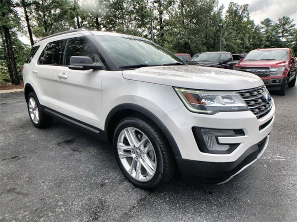Certified 2017 Ford Explorer XLT SUV