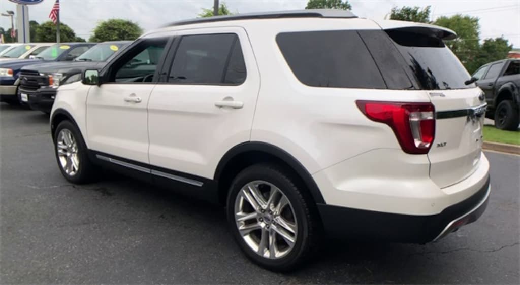 Certified 2017 Ford Explorer XLT SUV