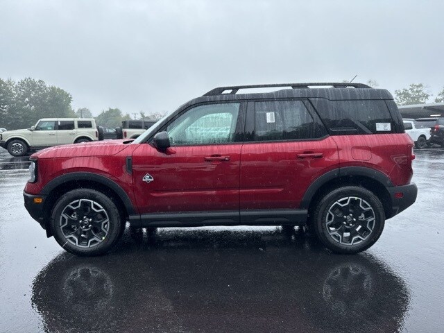 2025 Ford Bronco Sport Outer Banks photo 2