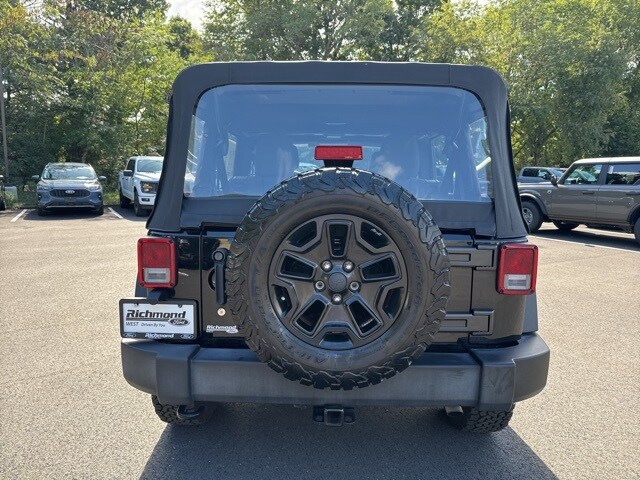 2016 Jeep Wrangler Unlimited Sport photo 4