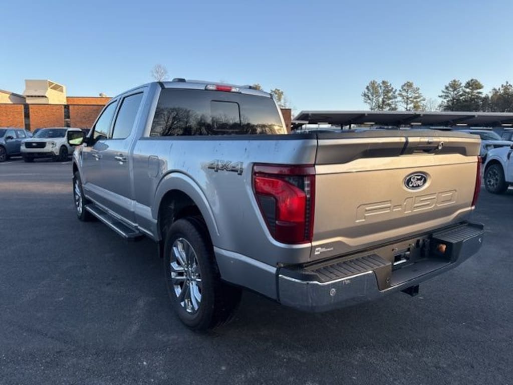 New 2025 Ford F-150 XLT 4D SuperCrew