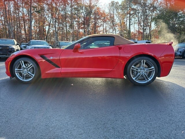 2016 Chevrolet Corvette Stingray 2LT Convertible photo 2