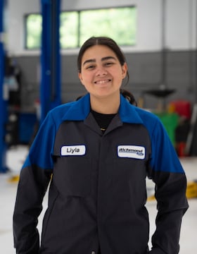 Staff member Liyla Lopez from ID_02fd0193f42d