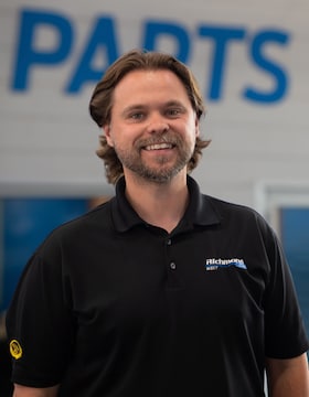 Staff member Glen Trevathan from ID_69043f6c5f2c