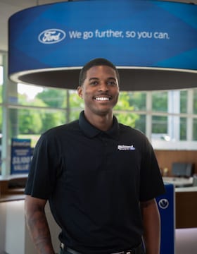 Staff member Dontaves Wiggs from ID_2d96e692916d