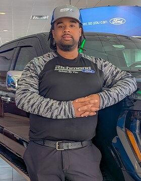 Staff member Joshua Jones from ID_8782456c84b0