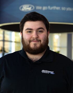 Staff member Max Oley from ID_8782456c84b0