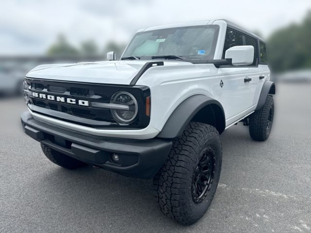 New 2026 Ford Bronco Outer Banks CUSTOM WHEELS LIFT 4D Sport Utility