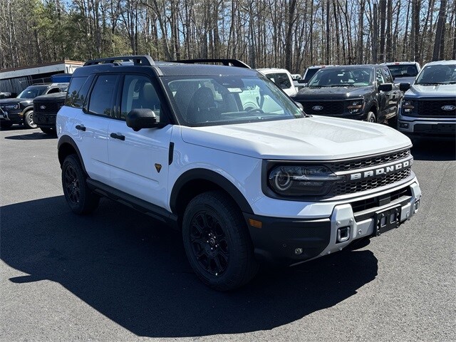 2025 Ford Bronco Sport Badlands photo 2