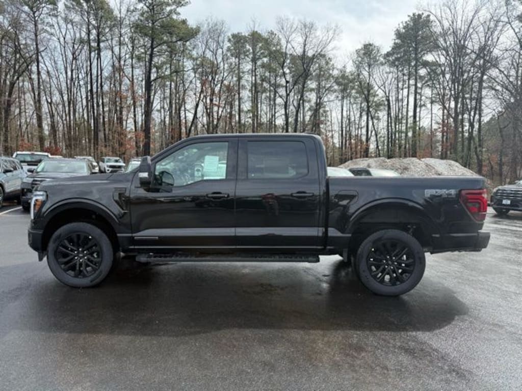New 2025 Ford F-150 Lariat 4D SuperCrew