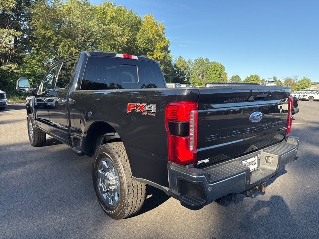2023 Ford F-250 photo 3