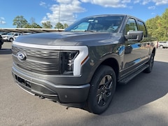 2025 Ford F-150 Lightning Lariat 4D Crew Cab