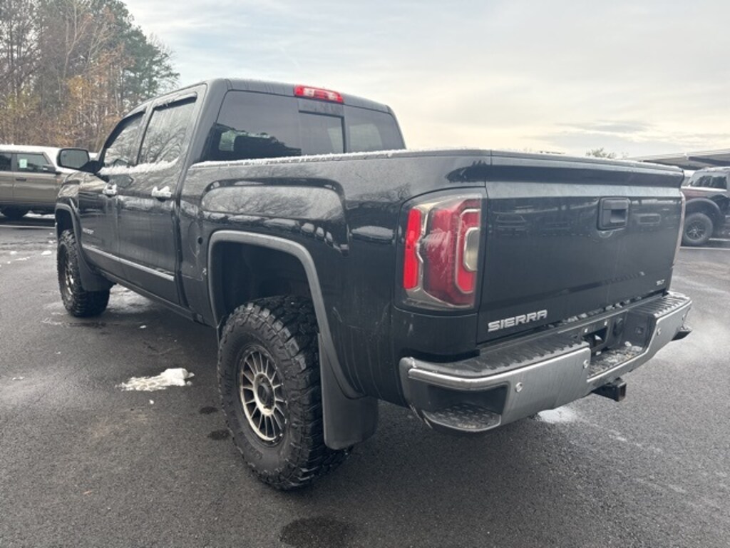 Used 2017 GMC Sierra 1500 SLT Truck
