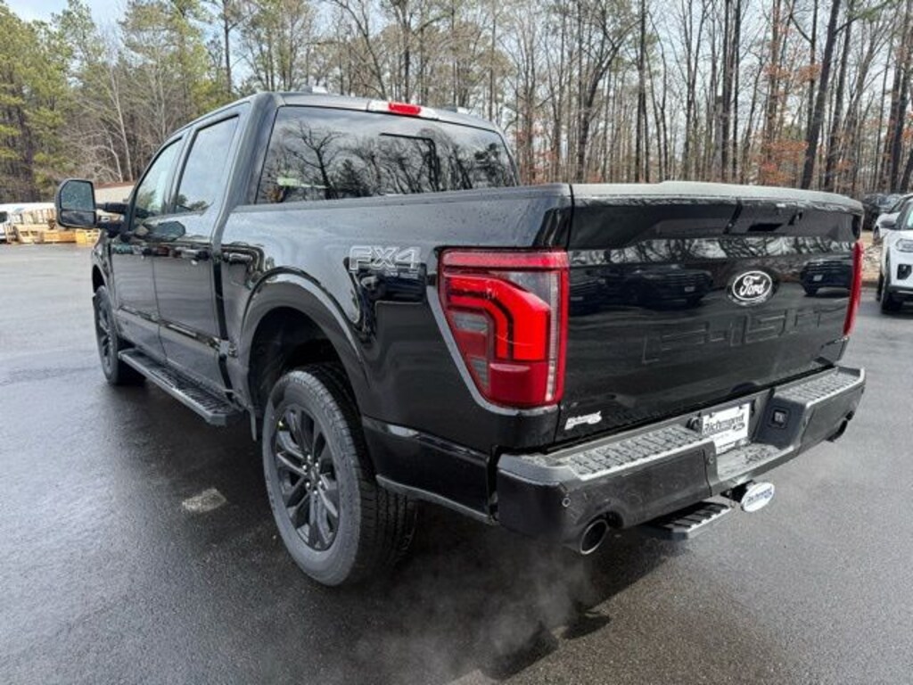 New 2025 Ford F-150 Lariat 4D SuperCrew