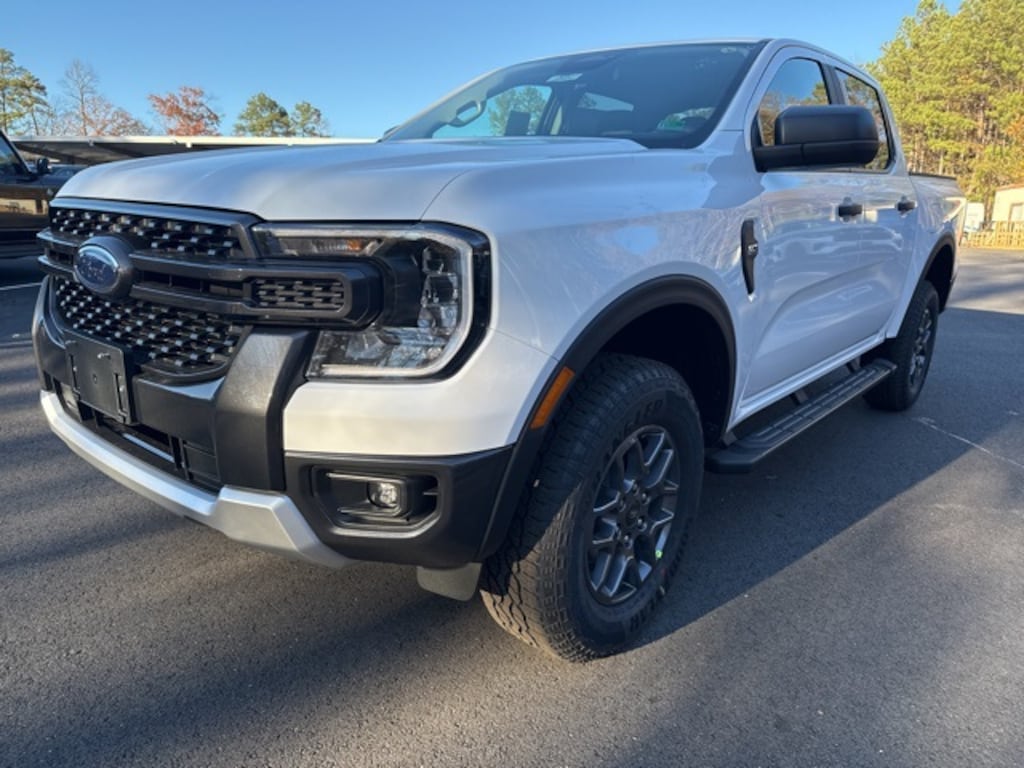 New 2025 Ford Ranger XLT 4D Crew Cab