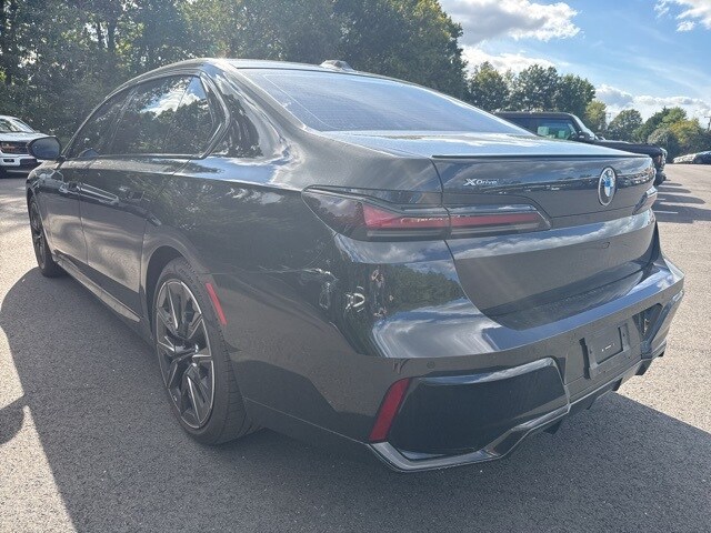 2024 Bmw 740i xDrive photo 2