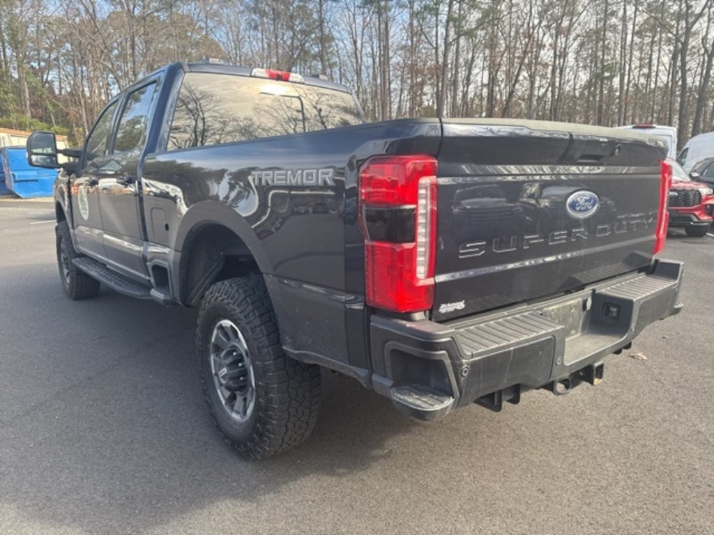 Used 2024 Ford F-350SD Lariat Truck