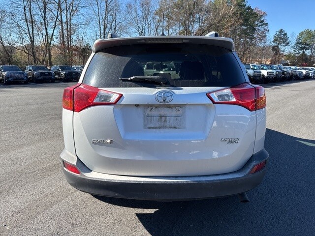 2015 Toyota RAV4 Limited photo 4