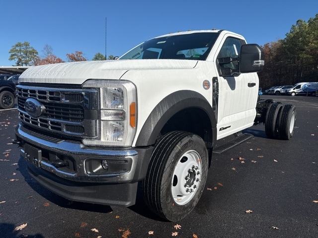 2026 Ford F-600 Super Duty Chassis Cab XL's photo