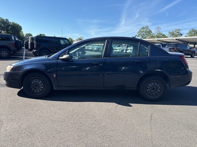 2007 Saturn Ion Sedan Level 2 photo 2