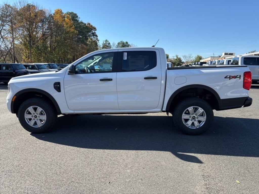 New 2025 Ford Ranger XL 4D Crew Cab