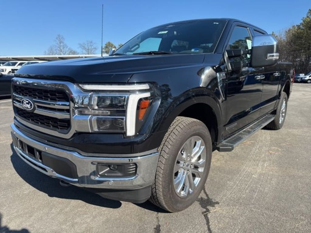 New 2025 Ford F-150 Lariat 4D SuperCrew