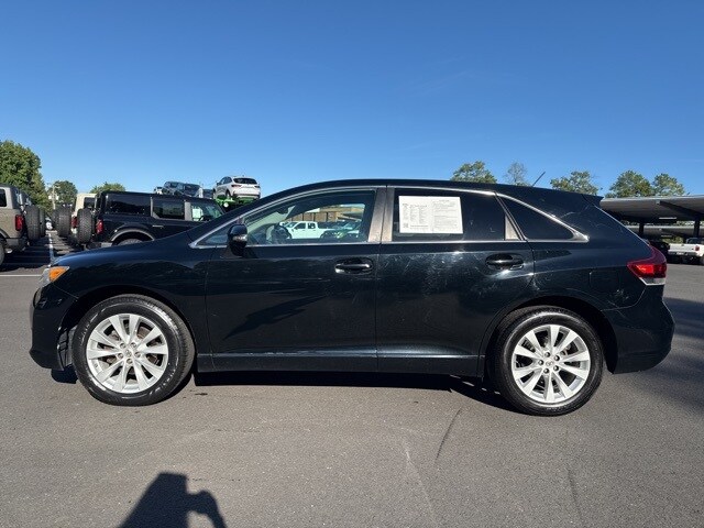 2014 Toyota Venza LE photo 2