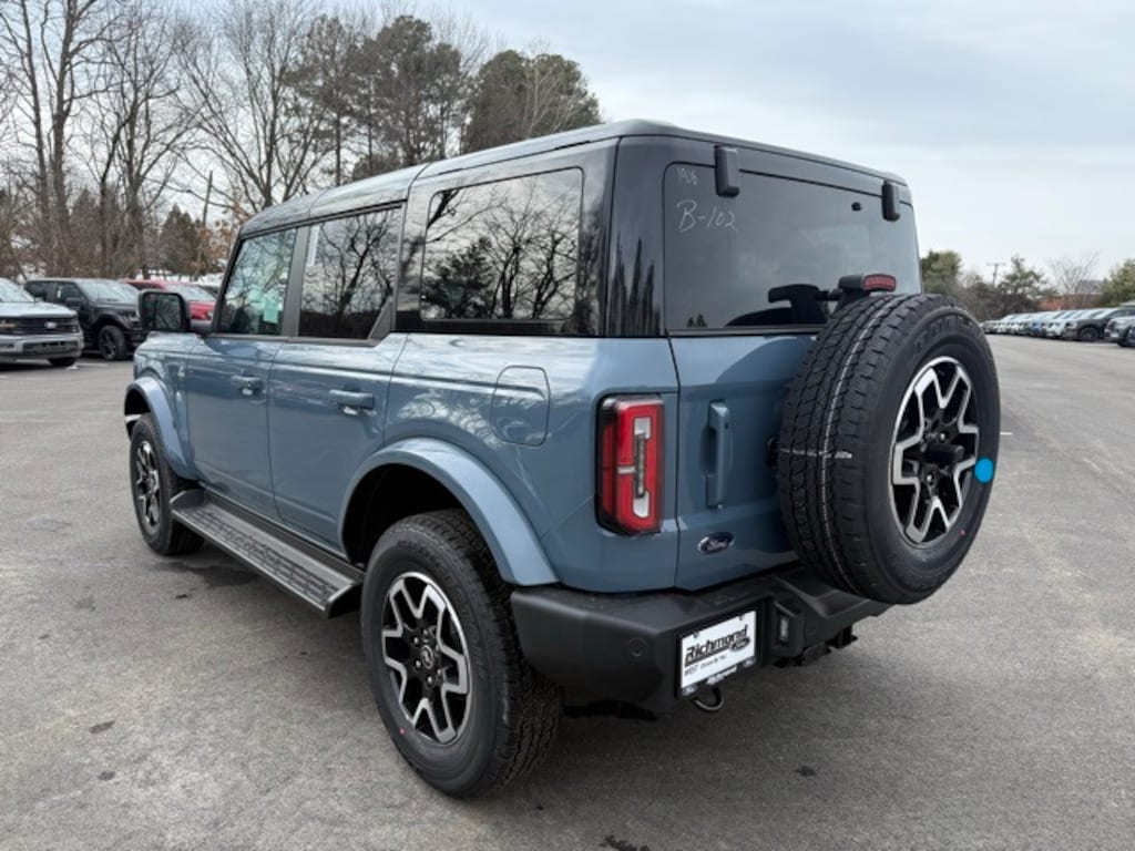 New 2025 Ford Bronco Outer Banks 4D Sport Utility