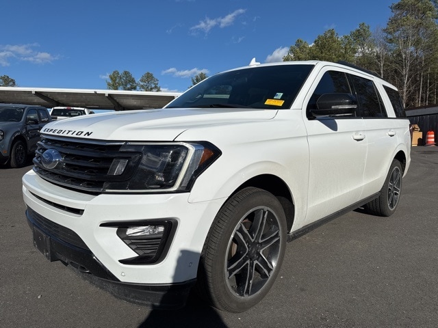 2019 Ford Expedition Limited's photo
