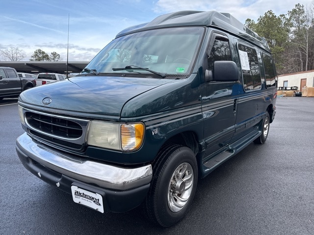 2001 Ford Econoline Van Commercial