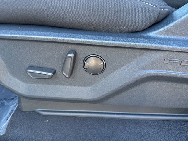 2025 Ford F-150 XLT - Photo 11