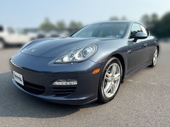 2011 Porsche Panamera 4 Hatchback