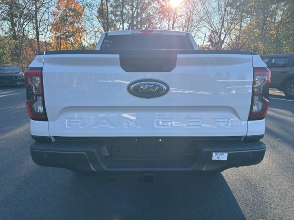 New 2025 Ford Ranger XLT 4D Crew Cab