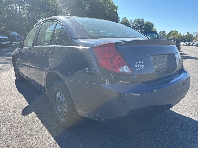 2007 Saturn Ion Sedan Level 2 photo 3