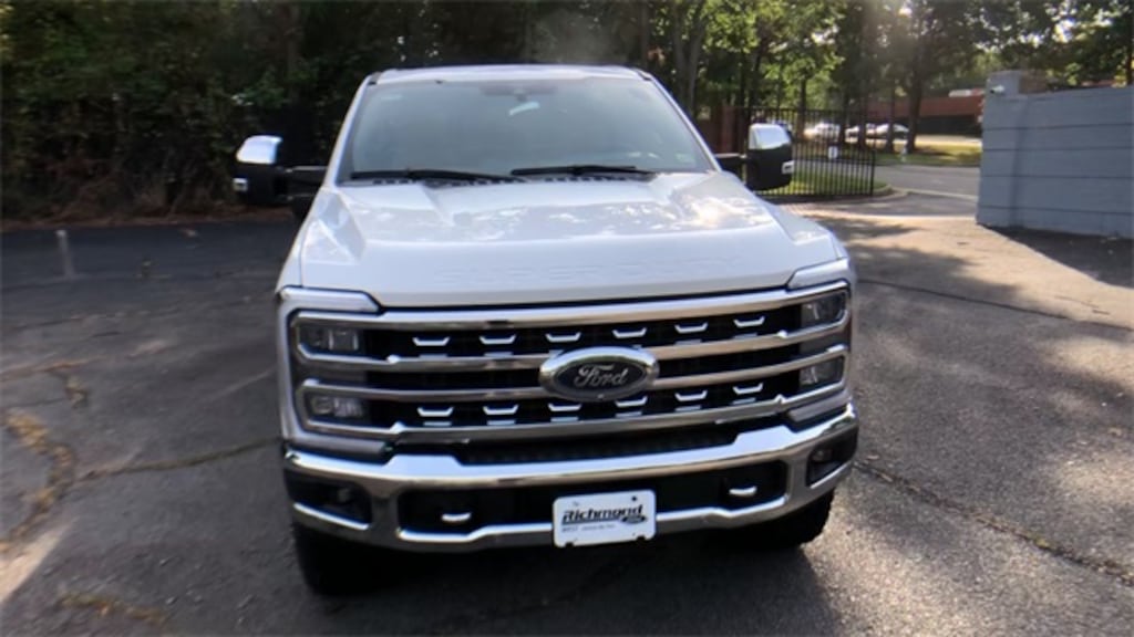 Used 2024 Ford F-250SD Lariat Truck