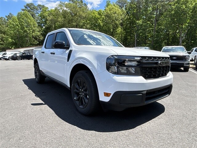 2024 Ford Maverick XLT photo 2