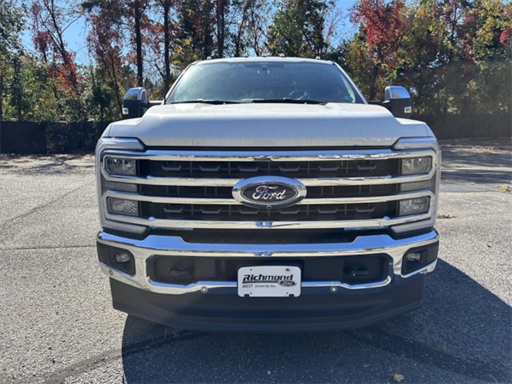 New 2025 Ford F-350 King Ranch 4D Crew Cab